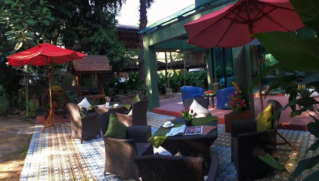 A Hotel Budget Чиангсен Экстерьер фото